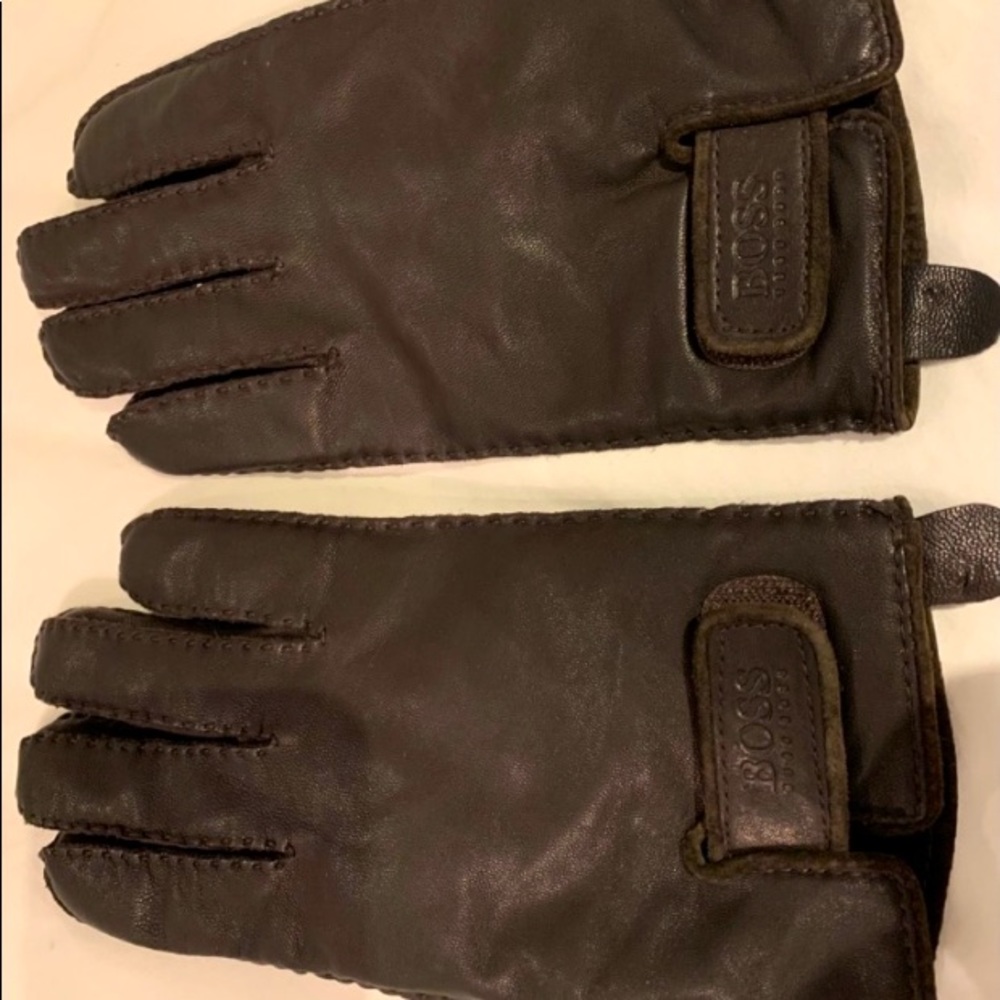 EUC Hugo Boss Brown Leather Gloves (OS)